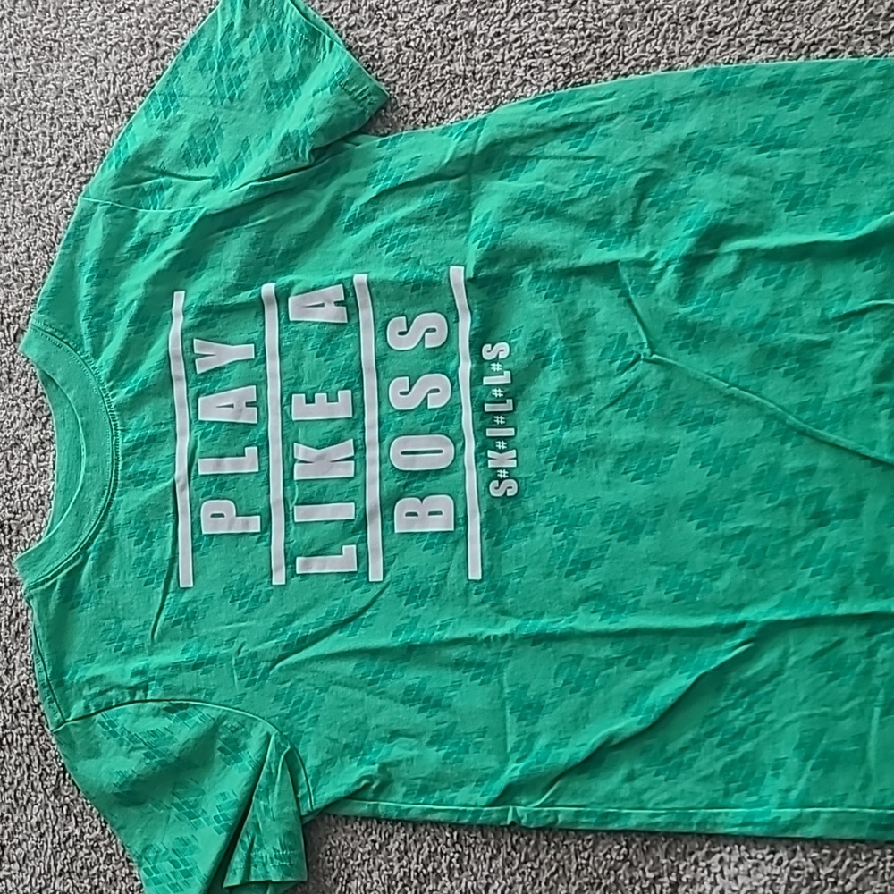 Youth XL "Play Like A Boss" Green T-shirt